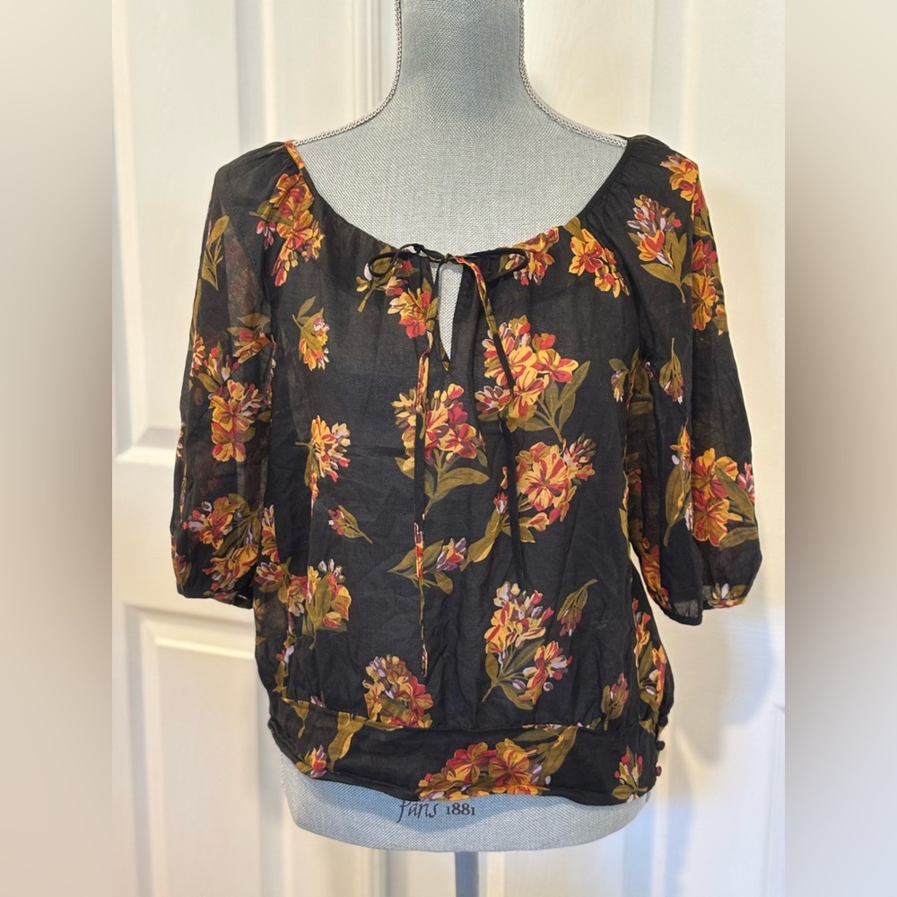 Edme & Esyllte Anthropologie Womens Black Floral Banded Bottom Top Trendy SIZE 8
